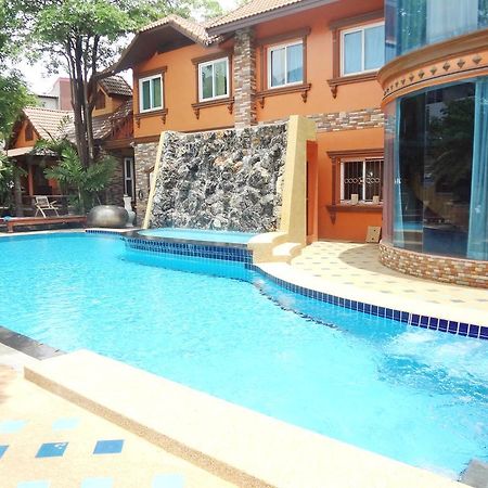 Khunsri Resort Art Boutique Hotel Паттайя Экстерьер фото