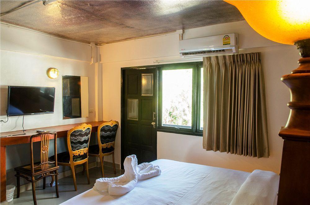 Khunsri Resort Art Boutique Hotel Паттайя Экстерьер фото
