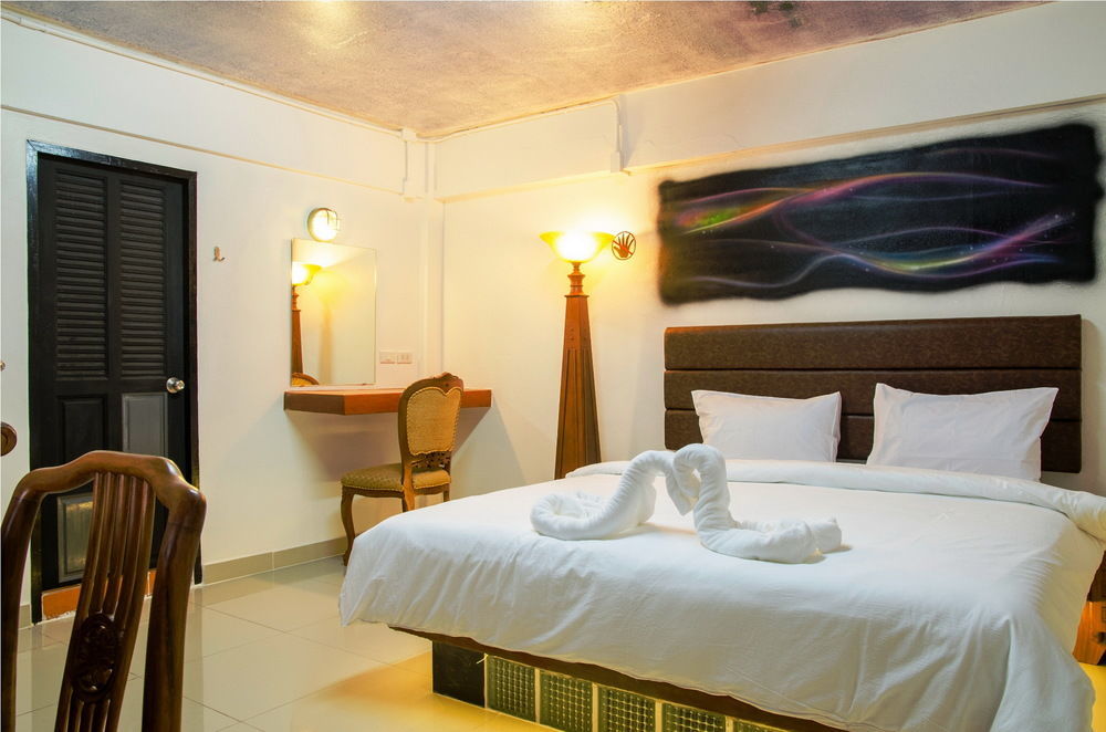 Khunsri Resort Art Boutique Hotel Паттайя Экстерьер фото
