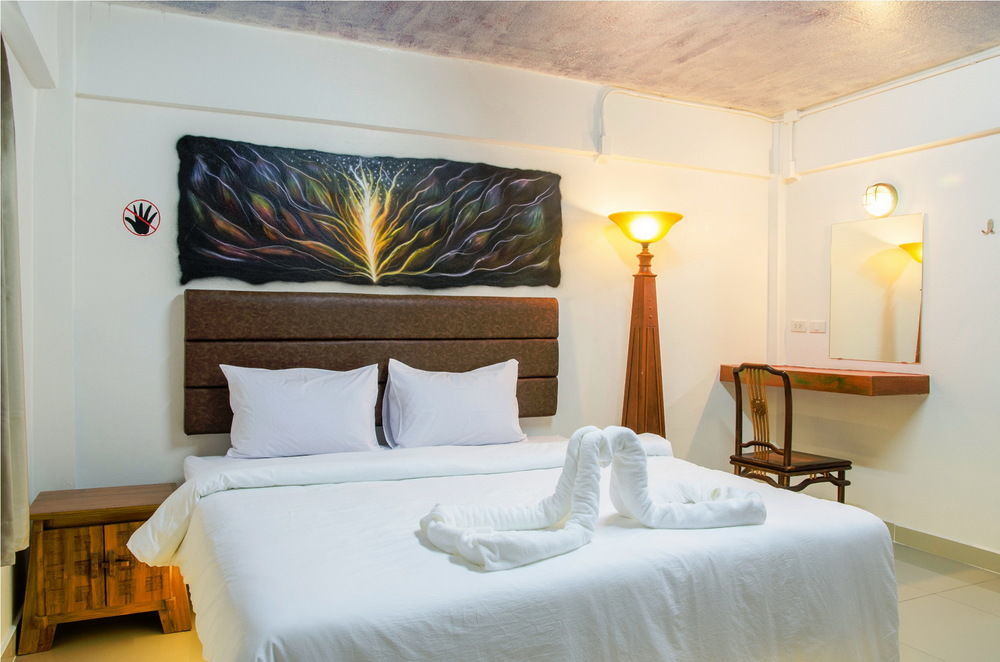 Khunsri Resort Art Boutique Hotel Паттайя Экстерьер фото