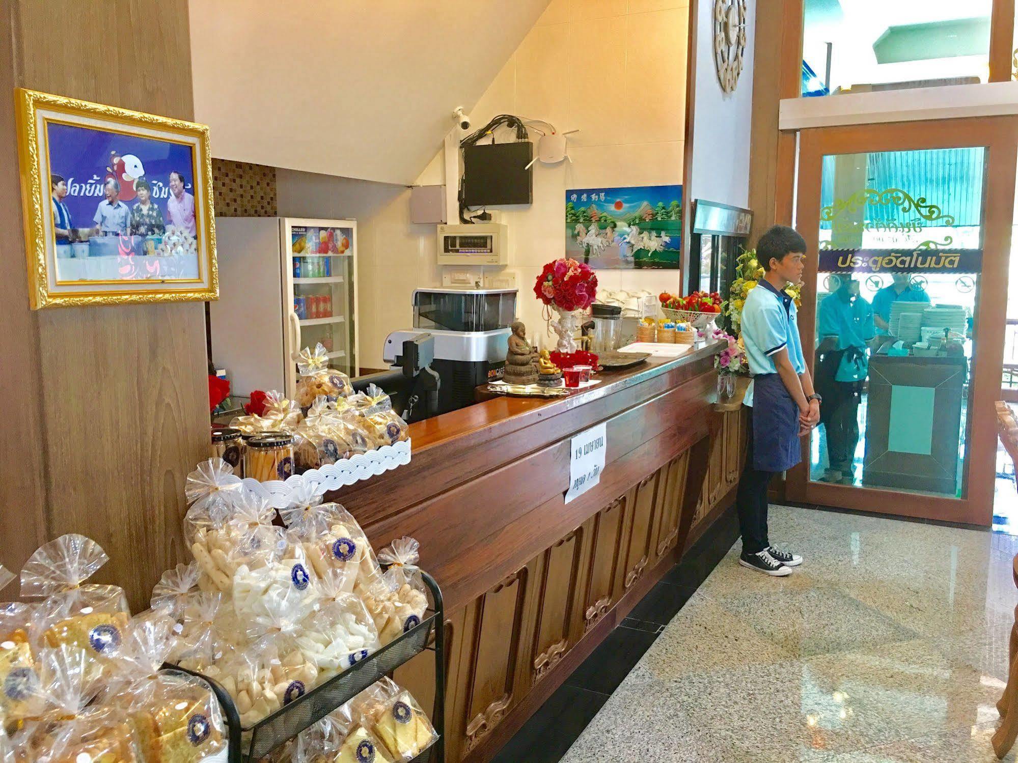 Khunsri Resort Art Boutique Hotel Паттайя Экстерьер фото