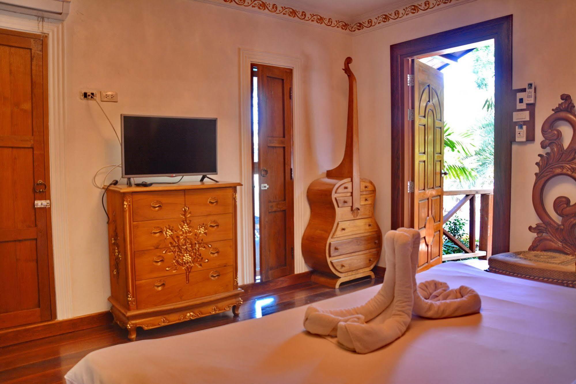 Khunsri Resort Art Boutique Hotel Паттайя Экстерьер фото